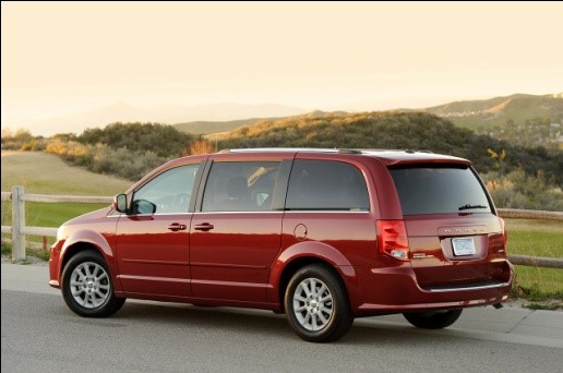 7 szemyéles autók bérlése - Dodge Grand Caravan